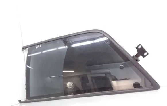 Audi A3 S3 8L Rear side window AS2