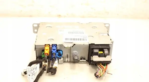 Peugeot 3008 II Radio/GPS head unit trim 