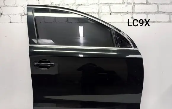 Audi Q7 4L Front door 
