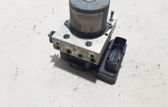 Renault Master III ABS Pump 476607708R