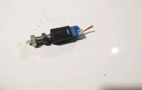 Brake pedal sensor switch