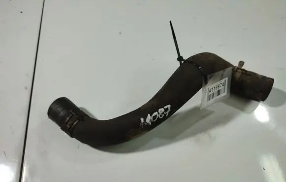 Mazda 323 Engine coolant pipe/hose 