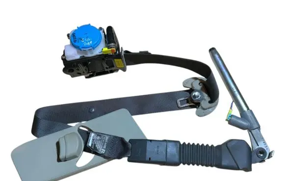 KIA Carens III Front seatbelt 88820A4200 TKKAH2EZ030
