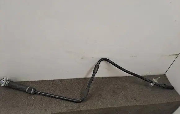 Brake vacuum hose/pipe