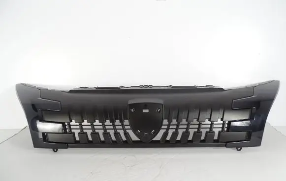 Front bumper upper radiator grill
