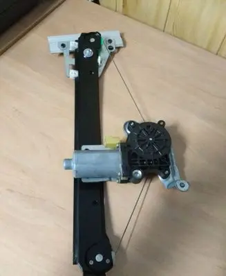 Volvo V70 Rear window lifting mechanism without motor 119970