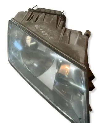 Skoda Octavia Mk2 (1Z) Headlight/headlamp 