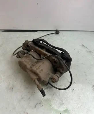 Mercedes-Benz Vito Viano W639 Front brake caliper 5353