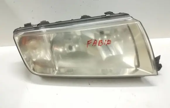 Skoda Fabia Mk1 (6Y) Headlight/headlamp