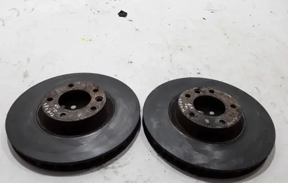 Volkswagen Touareg II Front brake disc