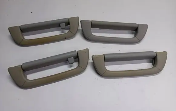 Mercedes-Benz S W220 Rear interior roof grab handle 2208100151