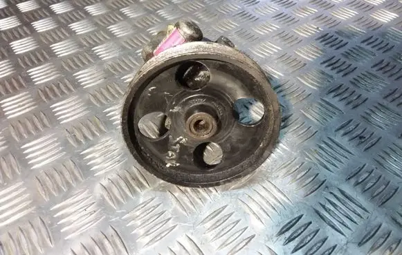 Volvo S40, V40 Power steering pump 8200071050 26083376RV