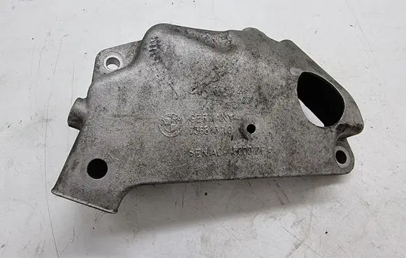 BMW 5 F10 F11 Engine mounting bracket 6781241 22116781241 736813