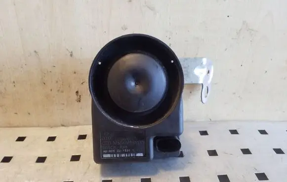 Audi A6 C7 Alarm system siren 8T2951285