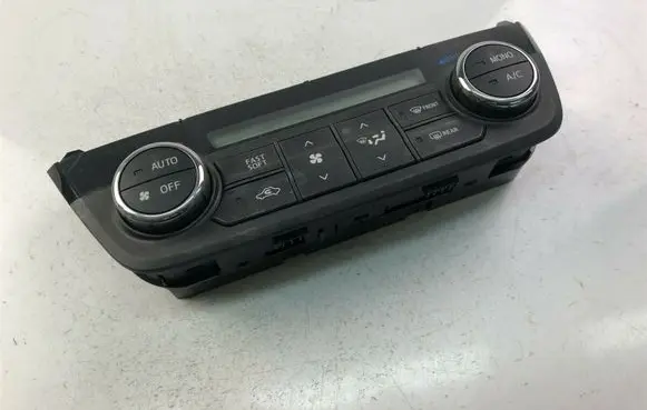 Toyota RAV 4 (XA40) Climate control unit 75F546 K2172