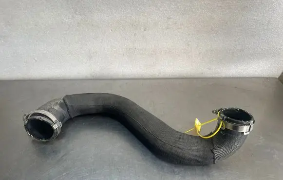 Audi Q5 SQ5 Engine coolant pipe/hose 