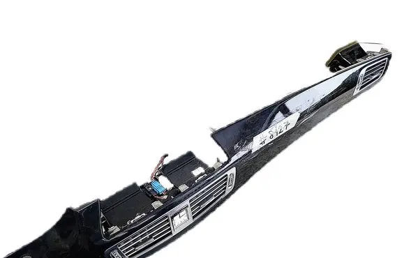 Dash center air vent grill