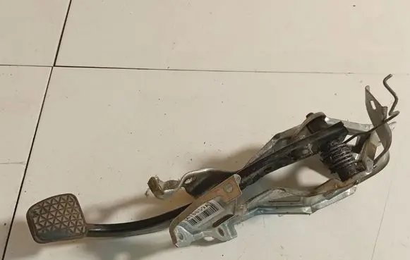 Opel Zafira A Brake pedal 