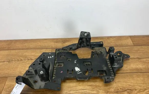 Chevrolet Camaro Engine control unit holder 84217356PINYA 84217356
