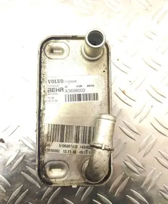 Volvo XC60 Engine oil radiator X3698002 31325045 450734