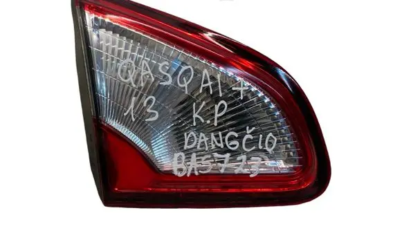Nissan Qashqai+2 Tailgate rear/tail lights 89503189