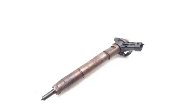 Chrysler Voyager Fuel injector 15062058F 0445115067