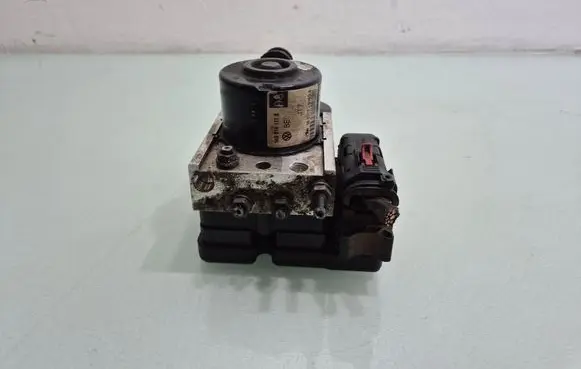 Seat Leon (1P) ABS Pump 1K0614117S