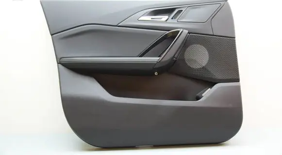 BMW X1 U11 Front door card panel trim F015104