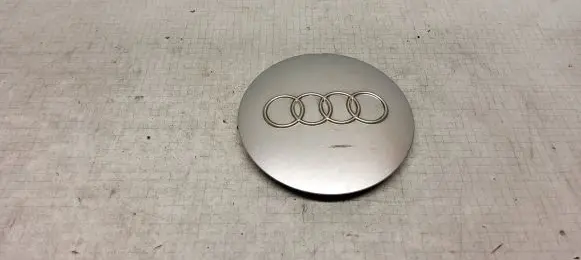 Audi A6 S6 C4 4A Original wheel cap 8D0601165B