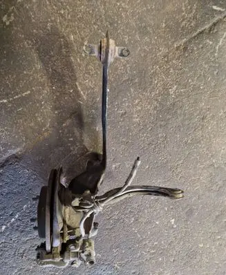 Volvo V40 Rear wheel hub spindle/knuckle 