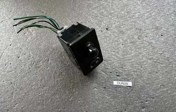 Nissan Patrol Y61 Wing mirror switch 255700M010