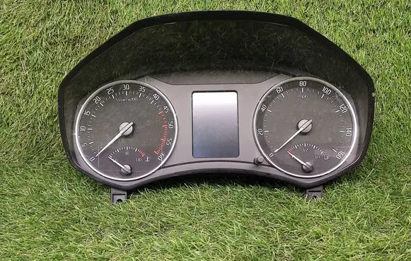 Skoda Octavia Mk2 (1Z) Speedometer (instrument cluster) 1Z0920903D