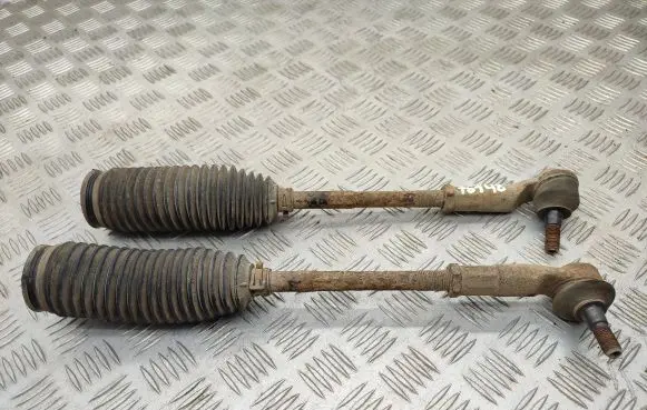 Volkswagen PASSAT B6 Steering tie rod 