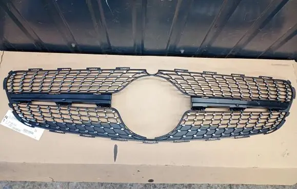 Mercedes-Benz E AMG W210 Front bumper upper radiator grill A2178880423