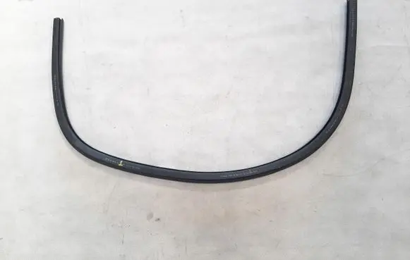 Audi A7 S7 4K8 Front door rubber seal 4G8831707A
