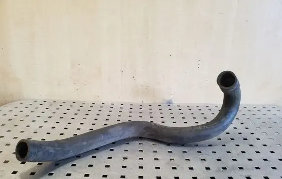 Audi A6 S6 C4 4A Engine coolant pipe/hose 4A0121055
