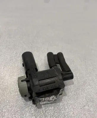 Dodge Journey Vacuum valve 1K0906283A