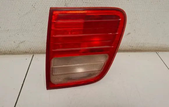 Mercedes-Benz E W210 Tailgate rear/tail lights A2108202664