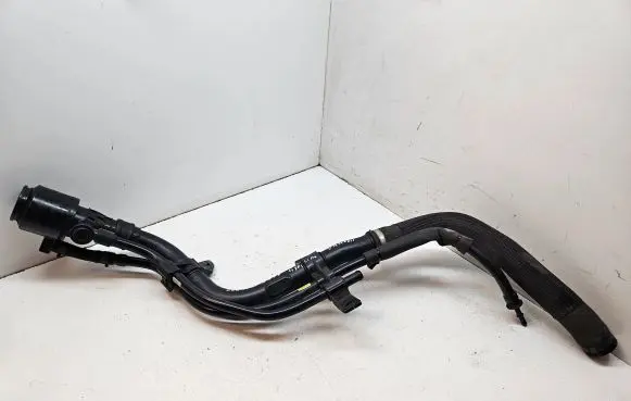 KIA Sportage Fuel tank filler neck pipe 