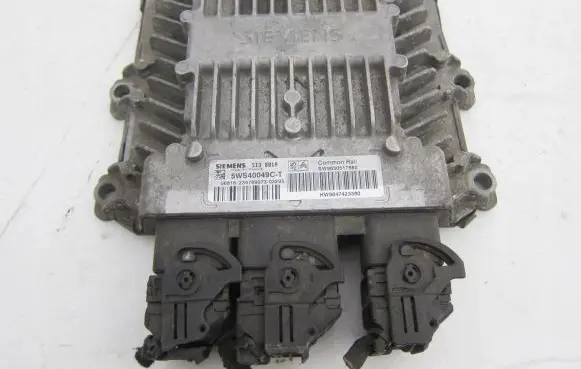 Citroen Berlingo Engine control unit/module 9650517880 5WS40049C
