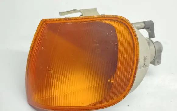 Volkswagen Polo III 6N 6N2 6NF Front indicator light 6N0953049B 28843 HELLA