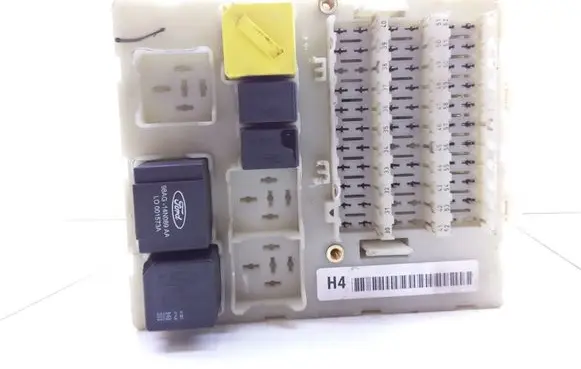 Ford Focus Fuse module 98AG14A073CH 518251905