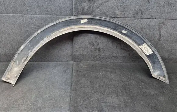 Front arch trim