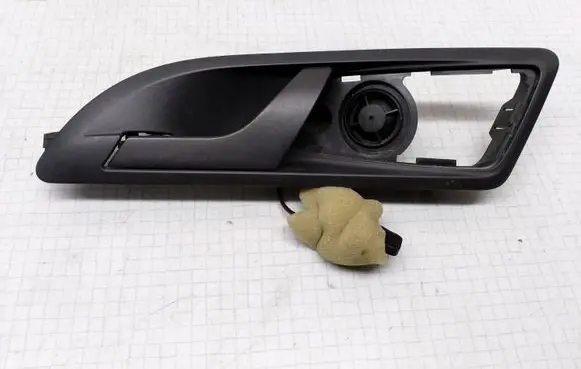 Skoda Octavia Mk2 (1Z) Front door interior handle 1Z0837247 1Z0035411B