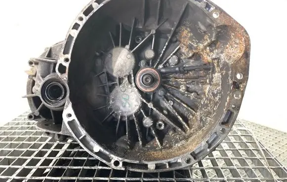 Renault Master III Manual 5 speed gearbox PF6056