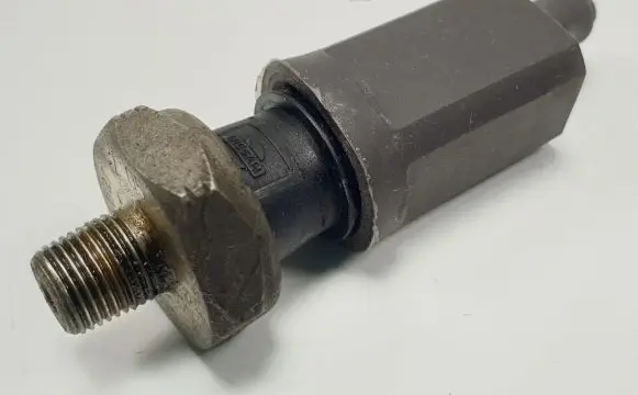 Nissan Micra Oil pressure sensor 