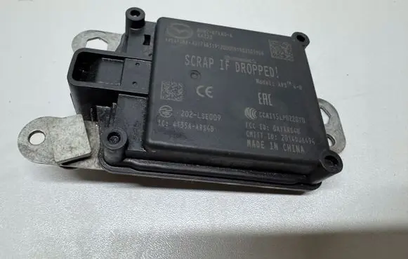 Mazda CX-30 Distronic sensor radar 