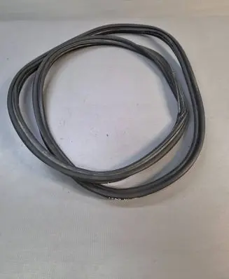 Toyota Yaris Trunk rubber seal (body) 