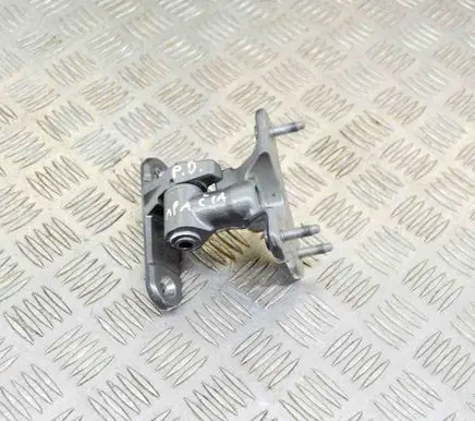 Mercedes-Benz C W205 Front door upper hinge