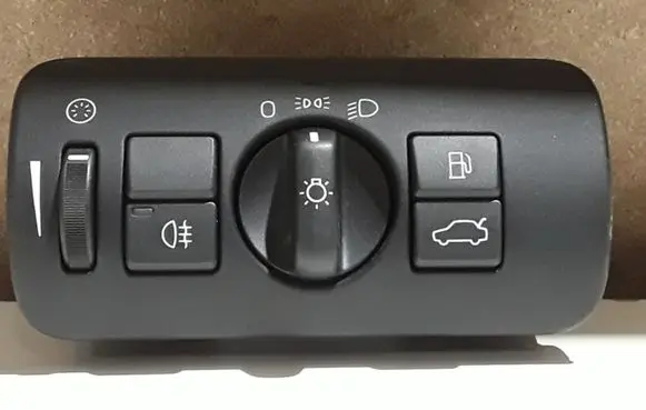 Volvo V60 Light switch 30739412